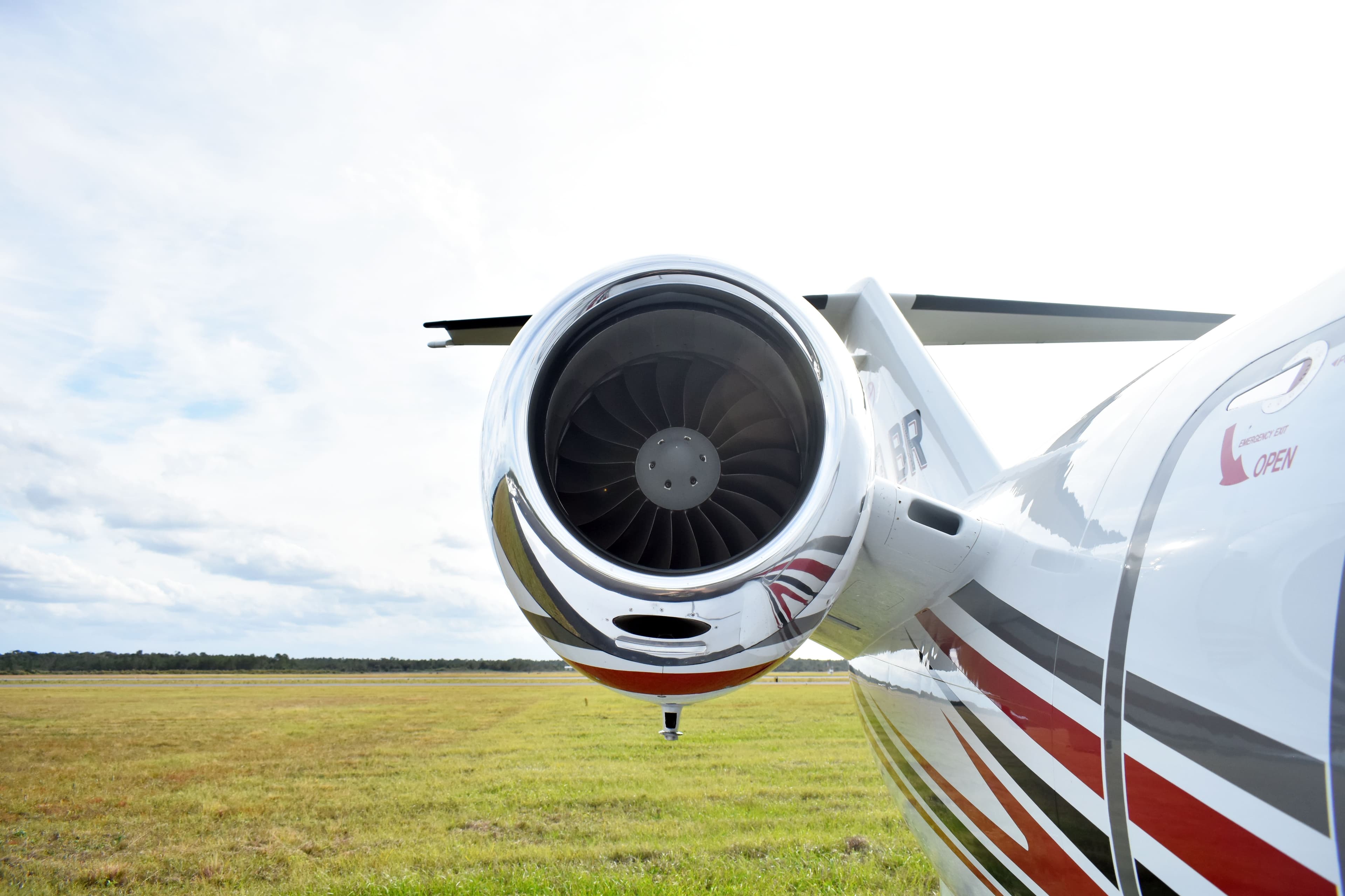 Cabin flowers for private jets at Rishiri Airport